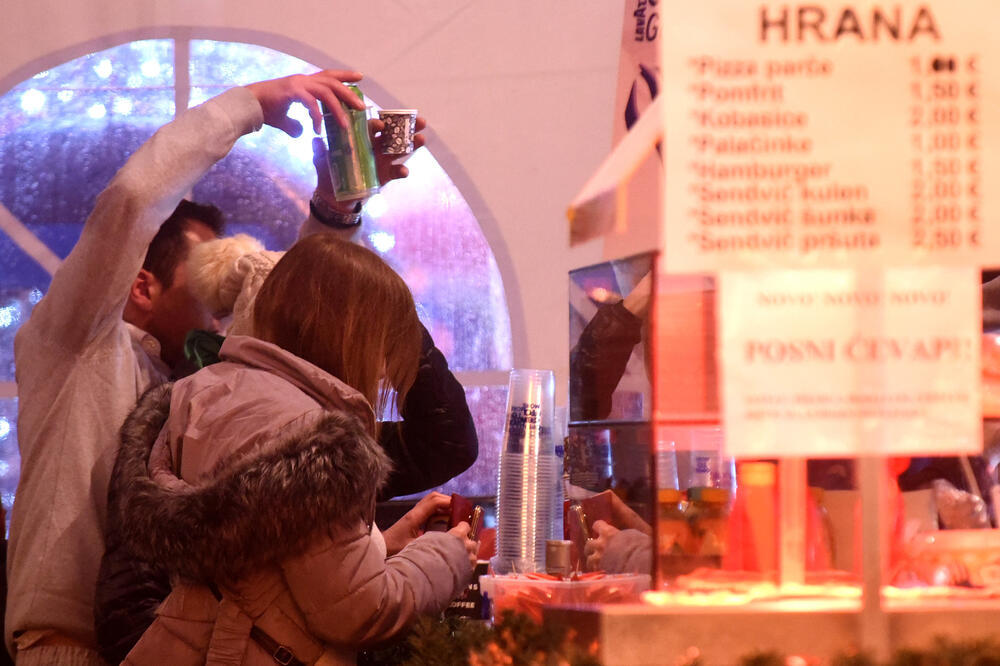 Keš bez računa, Foto: Boris Pejović