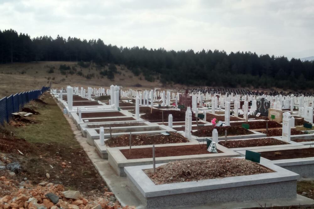 Gradsko groblje u Pljevljima, Foto: Goran Malidžan