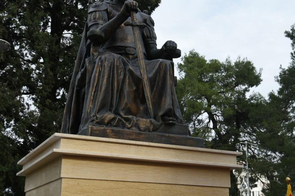Novi spomenik Ivanu Crnojeviću u Podgorici, Foto: Savo Prelević