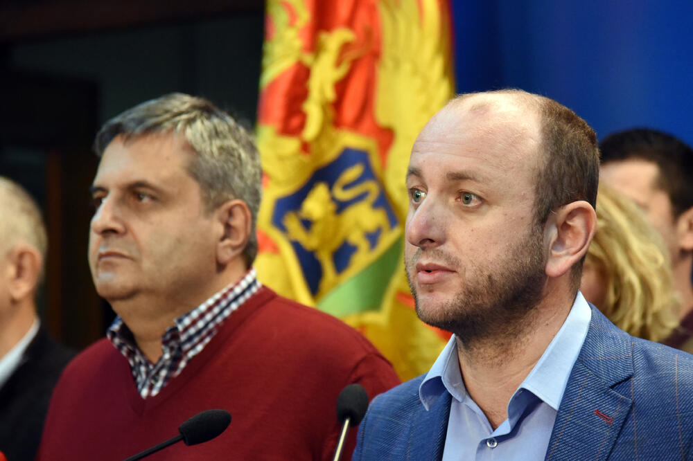 Imaju plan kako da spriječe glasanje o zakonu o vjeroispovijesti: Radunović i Knežević, Foto: Boris Pejović