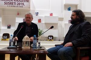 Velikić: Pisac ne smije da arbitira