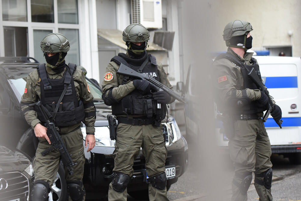 Direktor ih podsjetio na pravila: Specijalne policijske snage (ilustracija), Foto: Savo Prelević