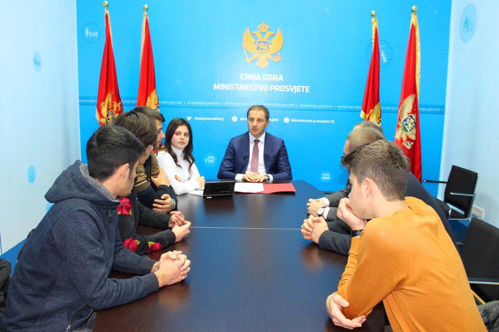 Sa susreta, Foto: Ministarstvo prosvjete