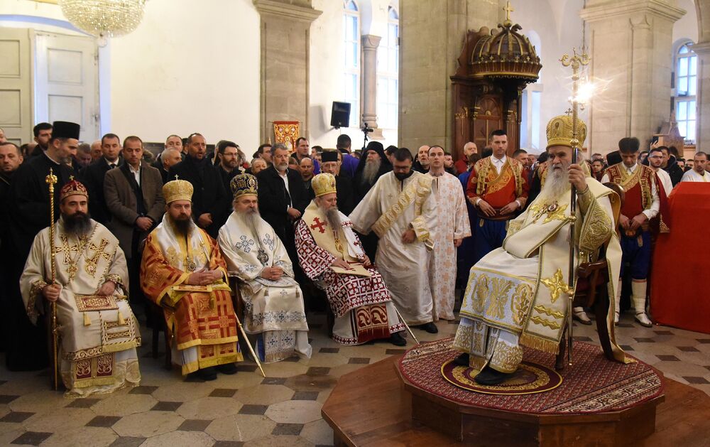 Danas je u Nikšiću, u organizaciji Mitropolije crnogorsko-primorske, održan crkveno-narodni sabor sa kojeg je poslata poruka protiv usvajanja Vladinog Predloga zakona o slobodi veroispovijesti. U proglasu, koji je pročitao episkop dioklijski Metodije, poručeno je da je Vladin Predlog zakona "zakon protiv pravoslavlja".