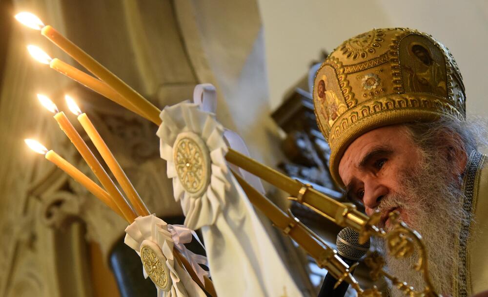 Danas je u Nikšiću, u organizaciji Mitropolije crnogorsko-primorske, održan crkveno-narodni sabor sa kojeg je poslata poruka protiv usvajanja Vladinog Predloga zakona o slobodi veroispovijesti. U proglasu, koji je pročitao episkop dioklijski Metodije, poručeno je da je Vladin Predlog zakona "zakon protiv pravoslavlja".