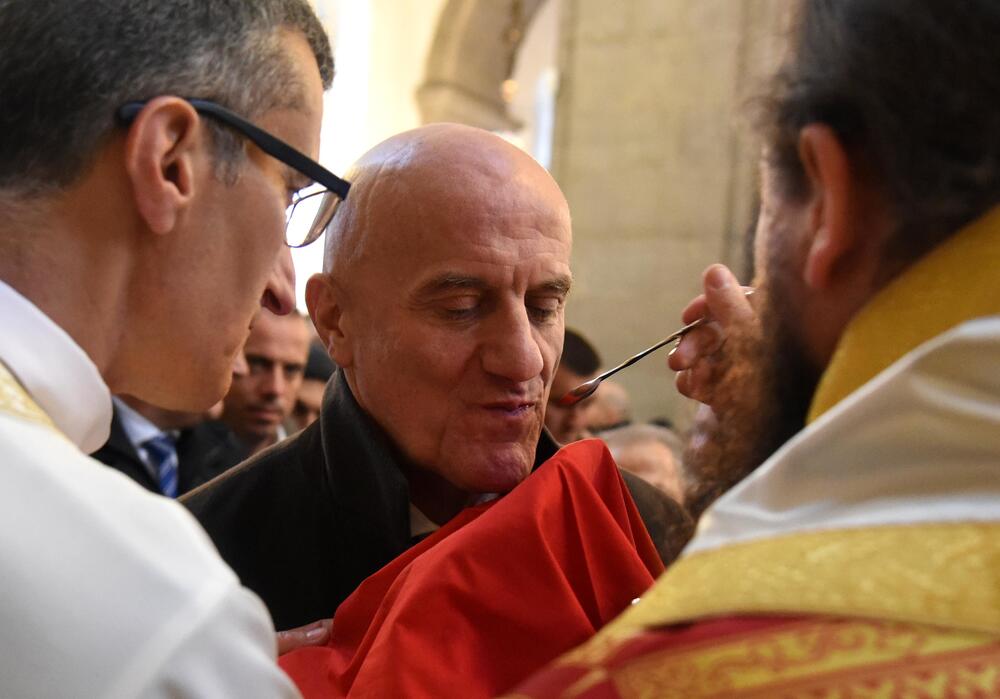 Danas je u Nikšiću, u organizaciji Mitropolije crnogorsko-primorske, održan crkveno-narodni sabor sa kojeg je poslata poruka protiv usvajanja Vladinog Predloga zakona o slobodi veroispovijesti. U proglasu, koji je pročitao episkop dioklijski Metodije, poručeno je da je Vladin Predlog zakona "zakon protiv pravoslavlja".