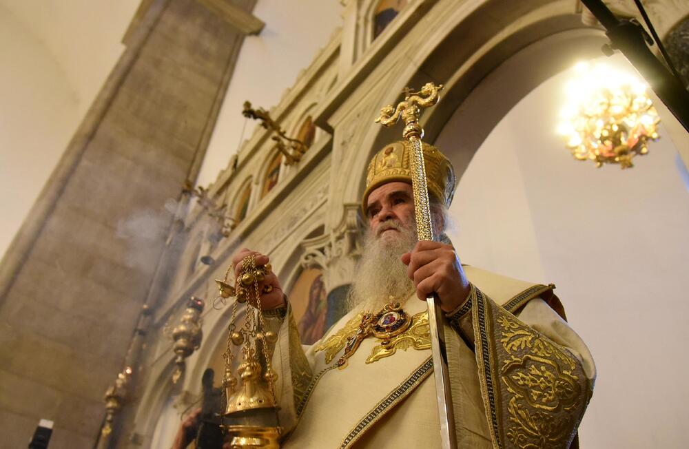 Danas je u Nikšiću, u organizaciji Mitropolije crnogorsko-primorske, održan crkveno-narodni sabor sa kojeg je poslata poruka protiv usvajanja Vladinog Predloga zakona o slobodi veroispovijesti. U proglasu, koji je pročitao episkop dioklijski Metodije, poručeno je da je Vladin Predlog zakona "zakon protiv pravoslavlja".