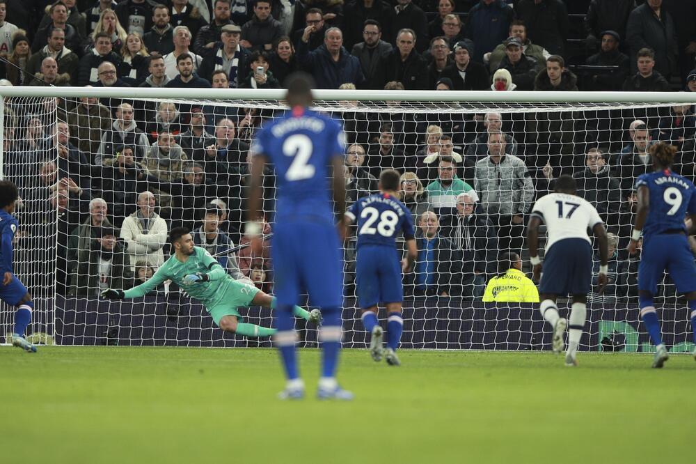 Vilijan pogađa iz penala za 2:0, Foto: Beta/AP