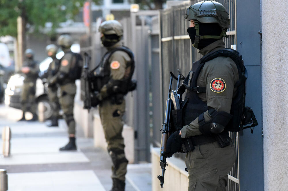 Elitne policijske jedinice (ilustracija), Foto: Savo Prelević