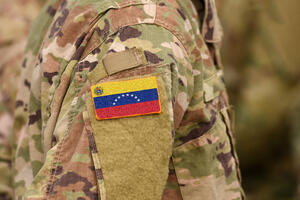 Ubijen vojnik, ukradeno oružje u napadu u Venecueli
