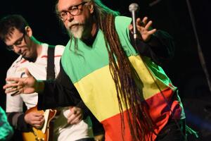 Del Arno bend objavio spot za numeru "Izleči me"