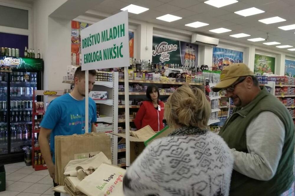 Kampanja u Nikšiću, Foto: DMEN