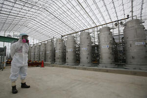 Japanska vlada predlaže postepeno puštanje vode iz Fukušime u more