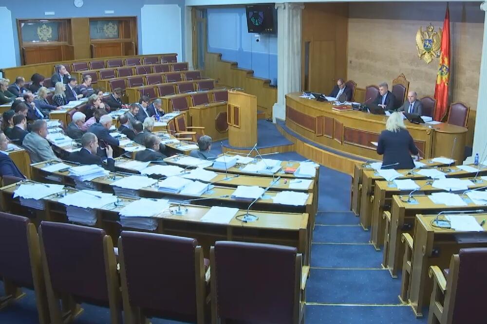 Detalj iz Skupštine nakon glasanja o Predlogu zakona o radu, Foto: Youtube/screenshot