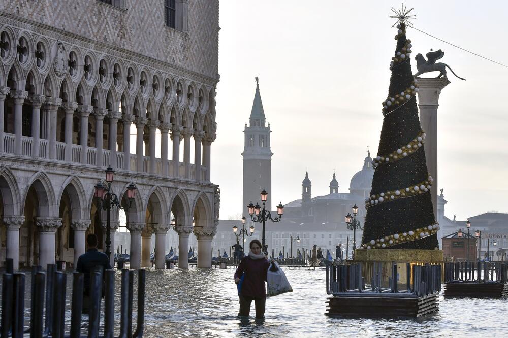 Venecija pod vodom, Foto: AP