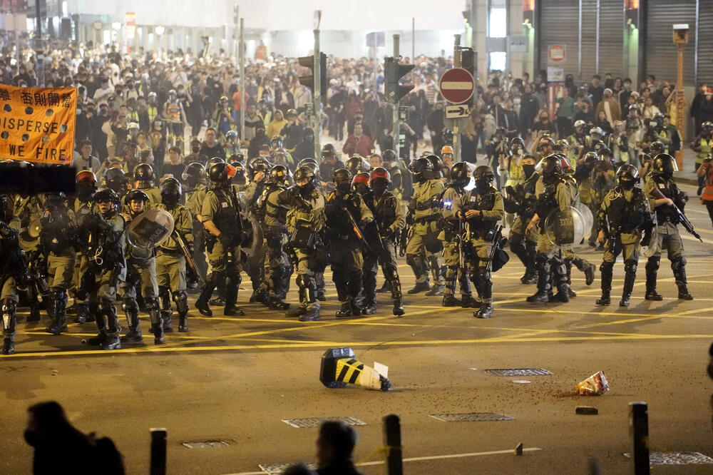 Sukob policije i demonstranata danas u Hongkongu, Foto: BETA/AP