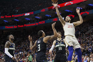 Siksersi zaustavili Janisa i trojkama srušili lidera