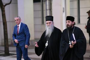 Amfilohije: Zamolio sam Markovića da se o Predlogu zakona...
