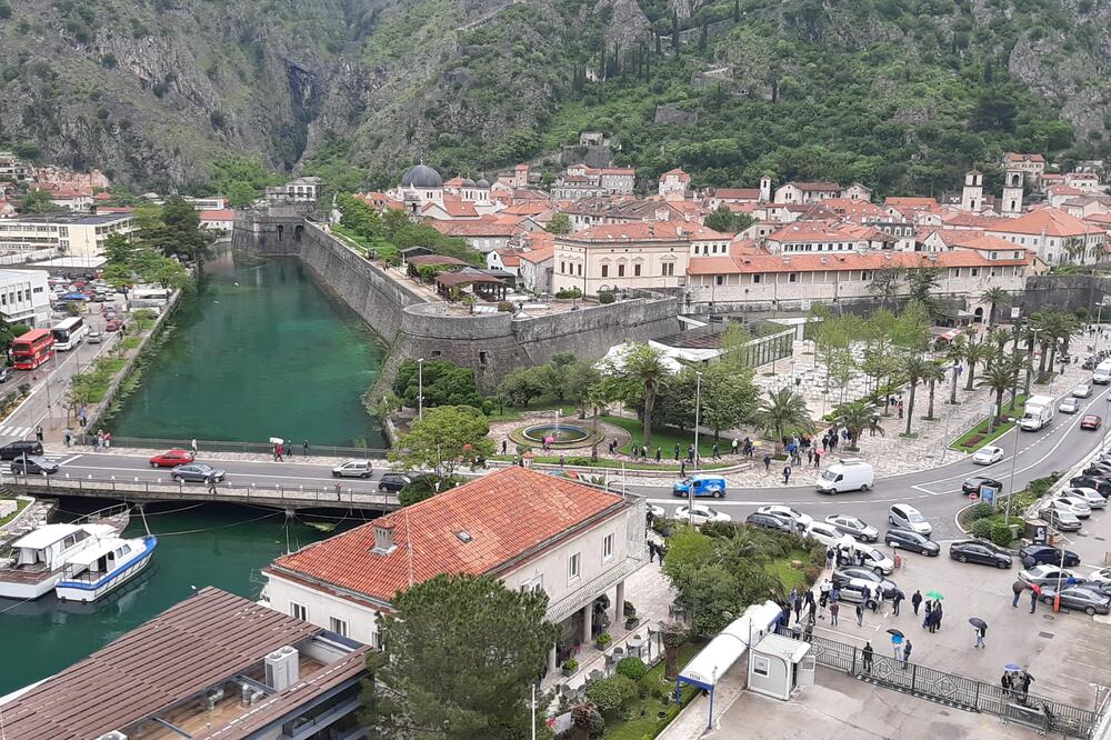 Jesu li Kotoru bitni samo tradiconalni programi?, Foto: Siniša Luković