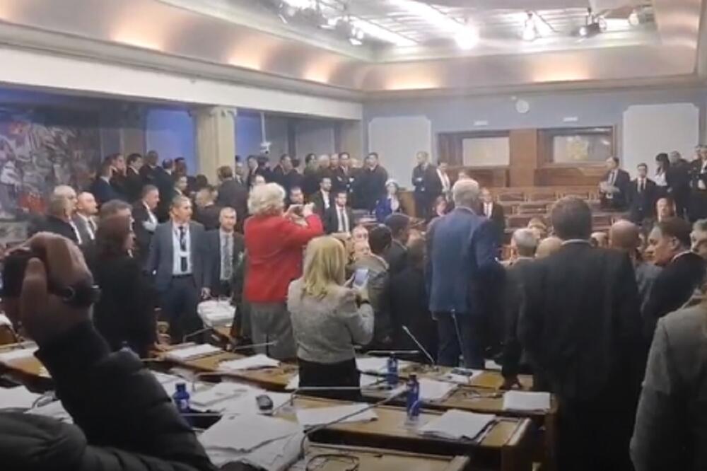 Printscreen, Foto: Sinoć u Skupštini Crne Gore