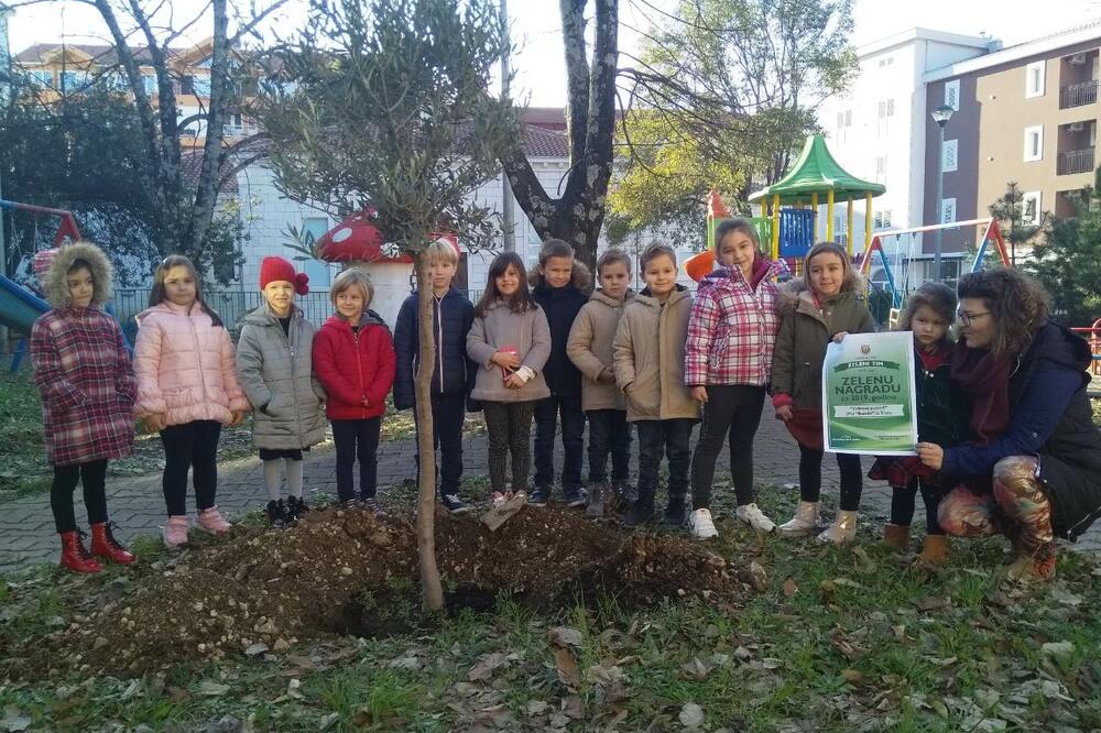 "Zelena nagrada" za 2019. godinu pripala je Zelenoj patroli JPU "Bambi", Foto: Opština Tivat