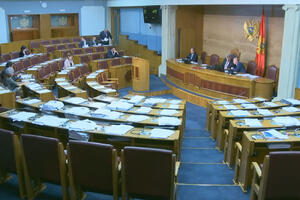 Skupština nastavila rad: Nema DF-a i posebnog kluba poslanika