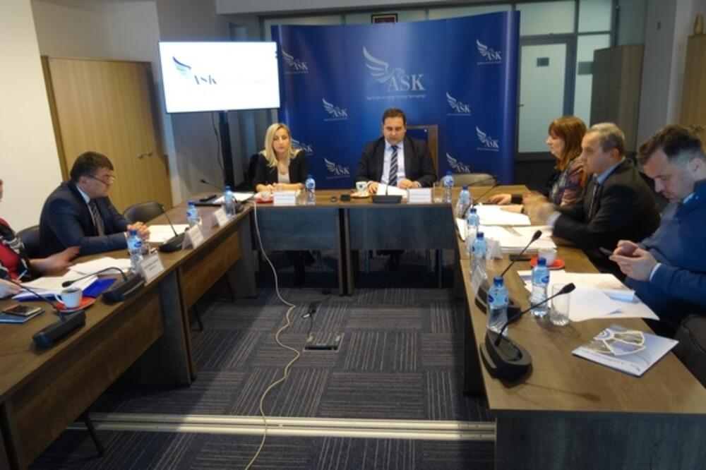 Sa jučerašnje sjednice Savjeta ASK, Foto: Antikorupcija.me