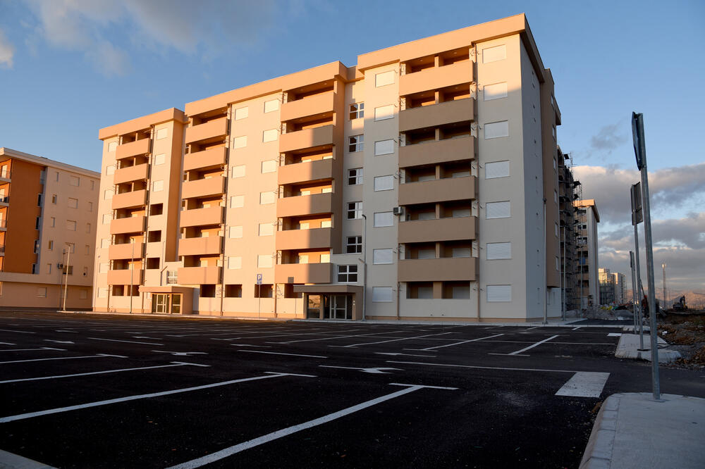 Zgrada “Vodovoda” u podgoričkom naselju Tuški put, Foto: Savo Prelević