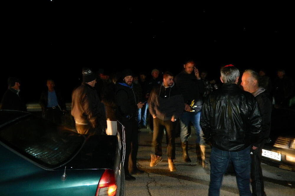 Sa večerašnje blokade puta, Foto: Privatna arhiva