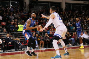 Igokea prekinula seriju Mornara