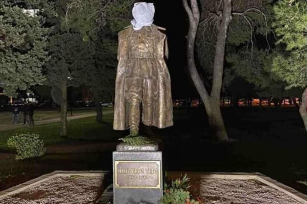 Titov spomenik na meti vandala, Foto: PG Biro