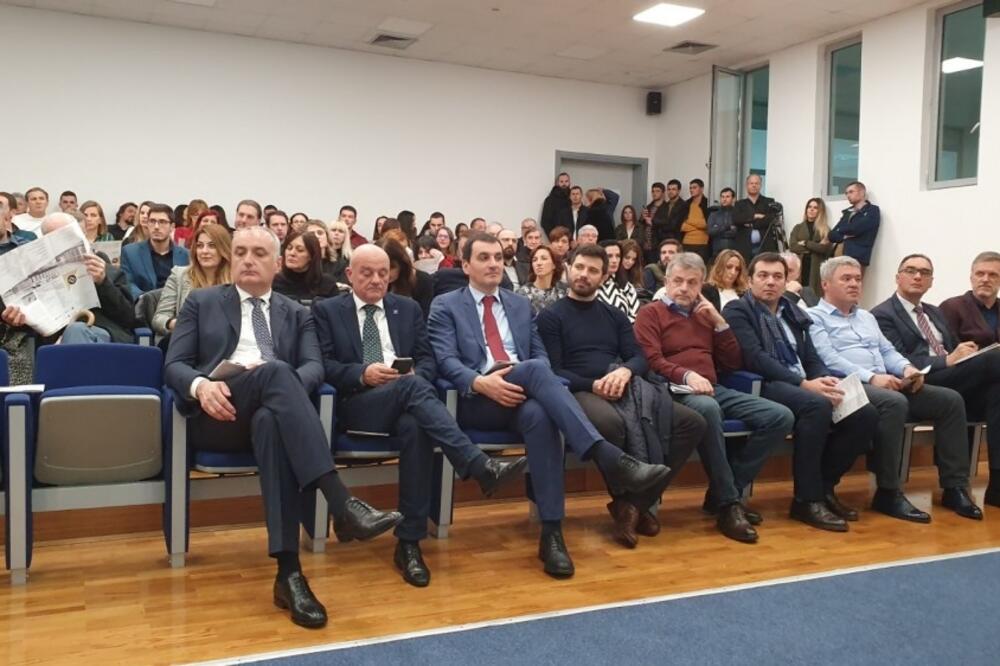 Publika na svečanoj dodjeli Nagrade “Božidar Milić” za 2019., Foto: Ucg.ac.me