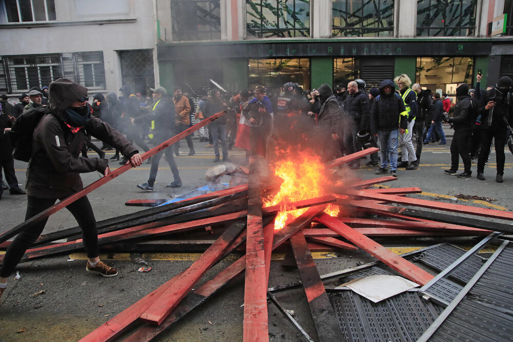 Sa današnjih protesta, Foto: Michel Euler/AP