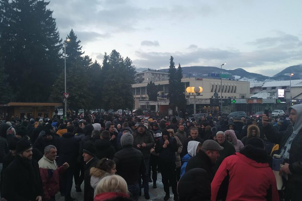 Sa molebana u Beranama, Foto: Tufik Softić