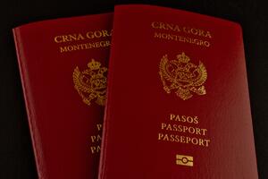 Maloljetnici od danas u Srbiju samo sa pasošem ili ličnom krartom