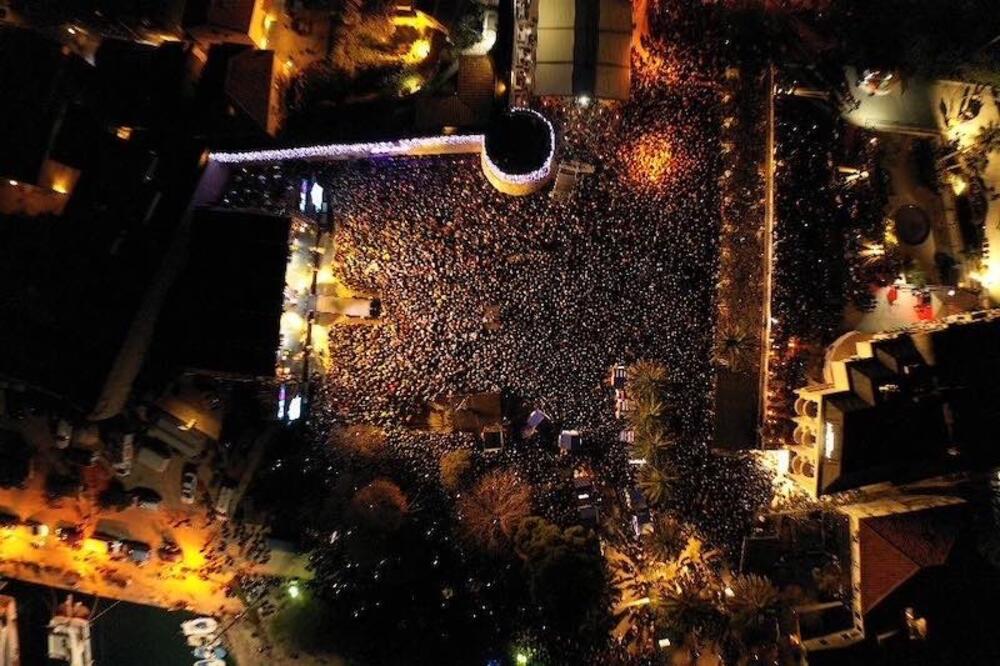 Sa završne večeri novogodišnjeg programa u Budvi, Foto: Jugoslav Belada, Jugoslav Belada