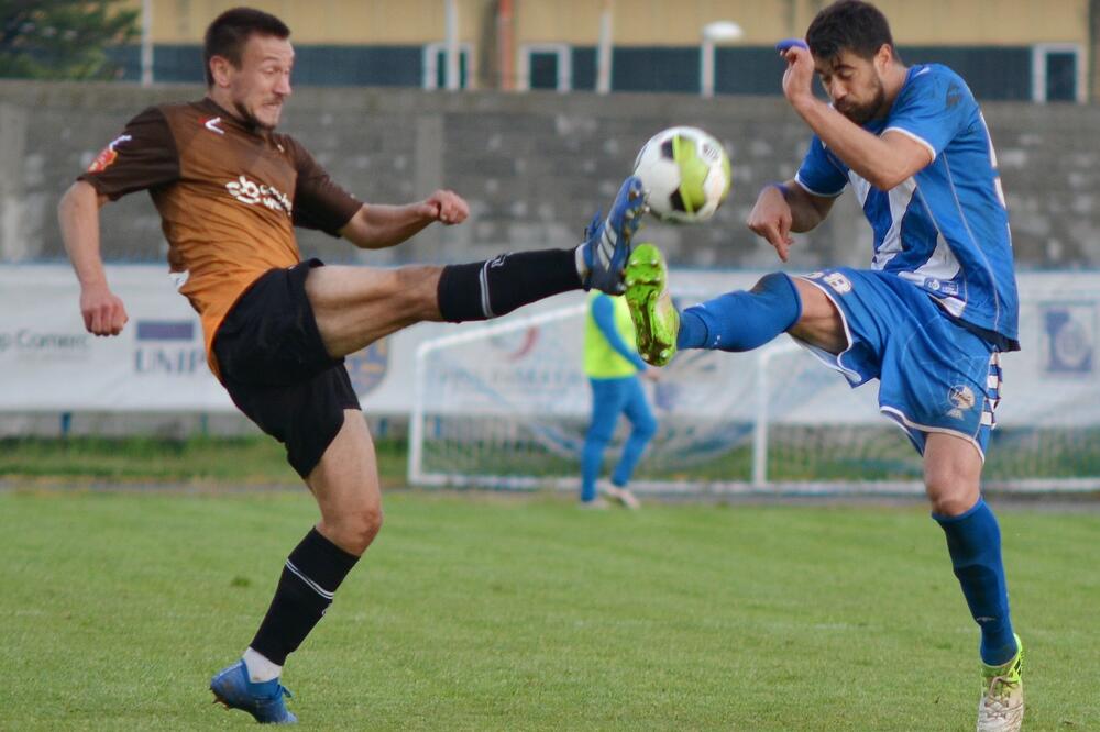Pešukić u duelu sa Cicmilom iz Sutjeske, Foto: Milan Sapuric