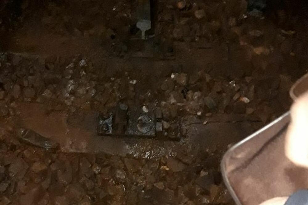Mjesto kvara na pruzi, Foto: Čitalac "Vijesti"