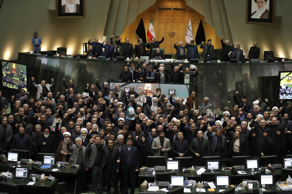 Detalj iz iranskog parlamenta, Foto: AP