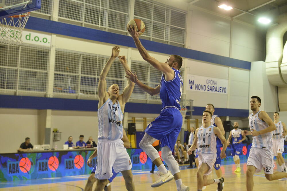 Nikola Pavlićević (Sutjeska) na meču protiv Spara u Sarajevu, Foto: Spars/Muhidin Hodžić