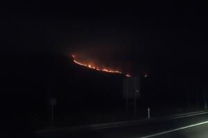 Požar na Garču: Vatra ne jenjava već drugi dan