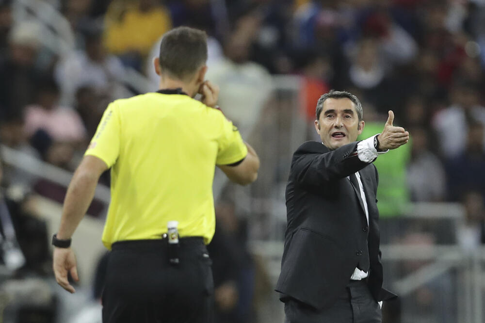 Valverde na sinoćnjem meču, Foto: AP
