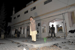 Eksplozija bombe u džamiji u Pakistanu: Ubijeno 13 osoba
