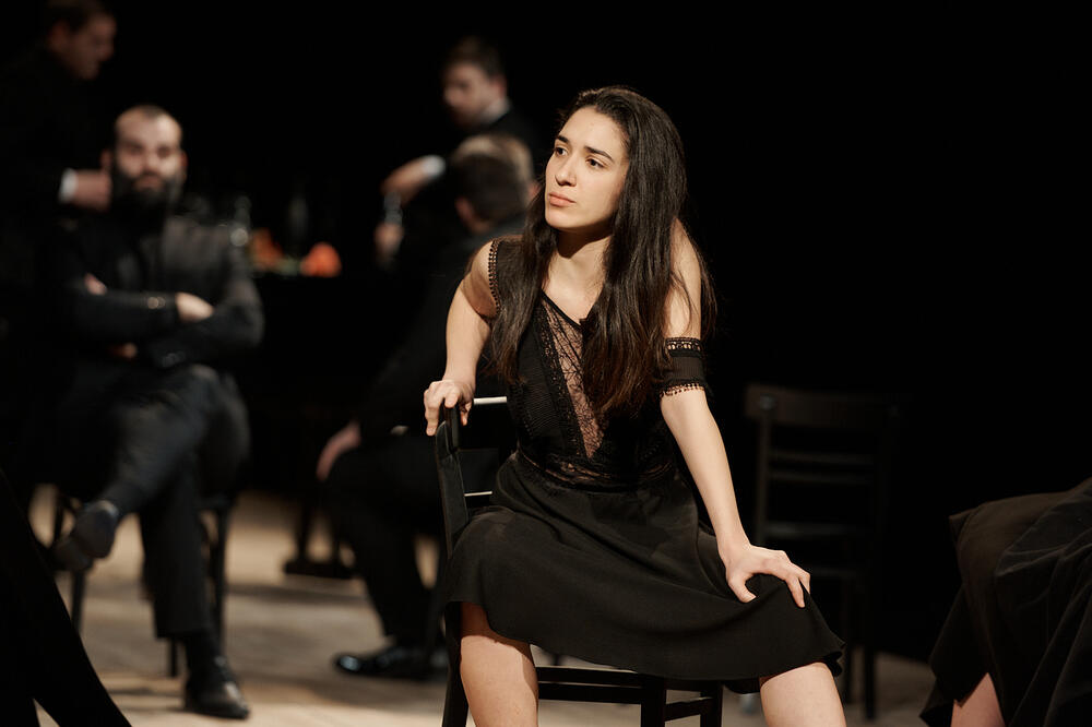 U predstavi “Tri sestre”, Foto: Dušan Miljanić