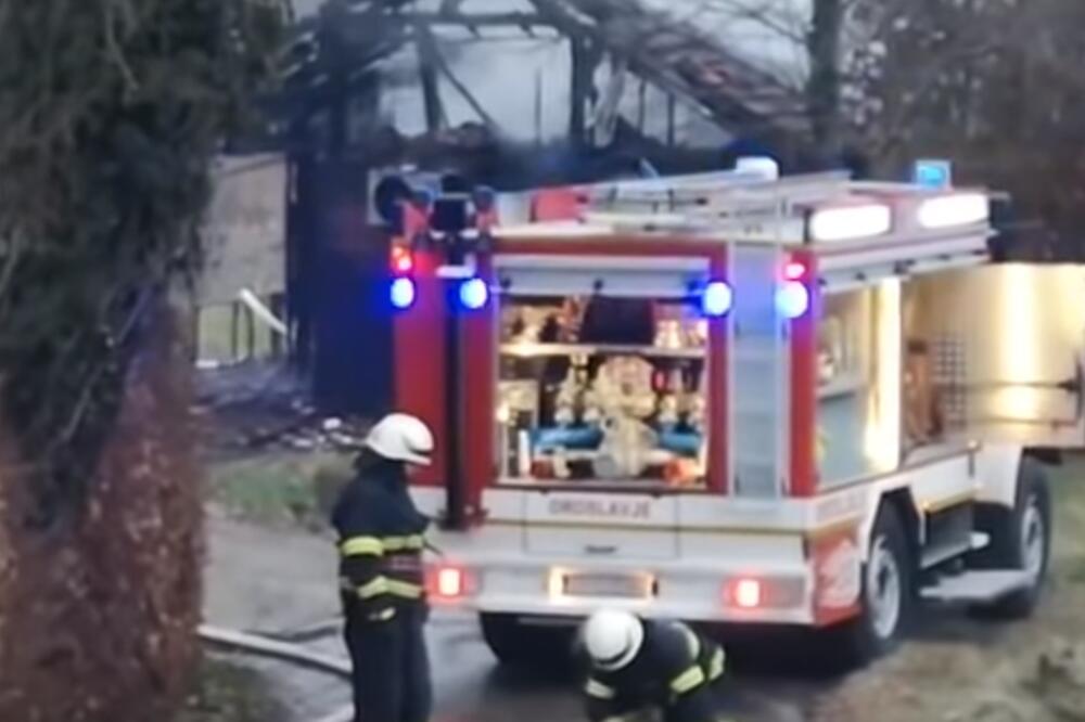 Vatrogasci na terenu, Foto: Screenshot/Youtube