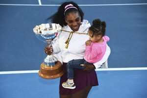 Mama Serena osvojila prvi trofej