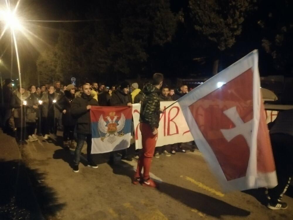 Sa večerašnjih litija