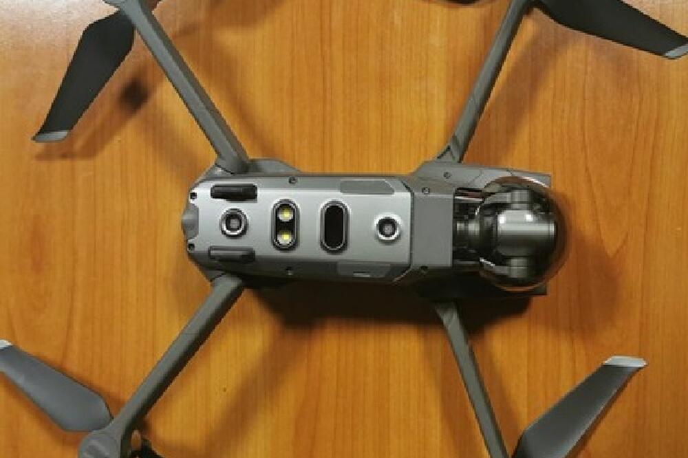 U Tivtu oduzet dron, Foto: Uprava carina