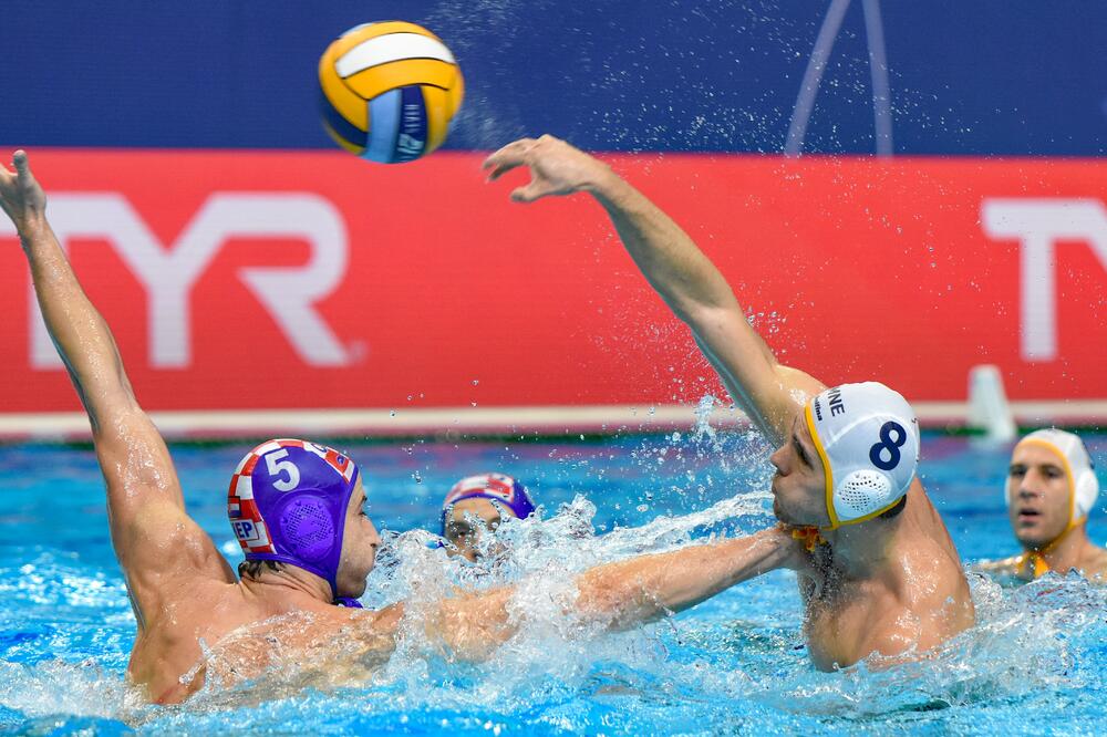 Umalo senzacionalan preokret: Bogdan Đurđić šutira preko Mara Jokovića, Foto: Aleksandra Krupanič