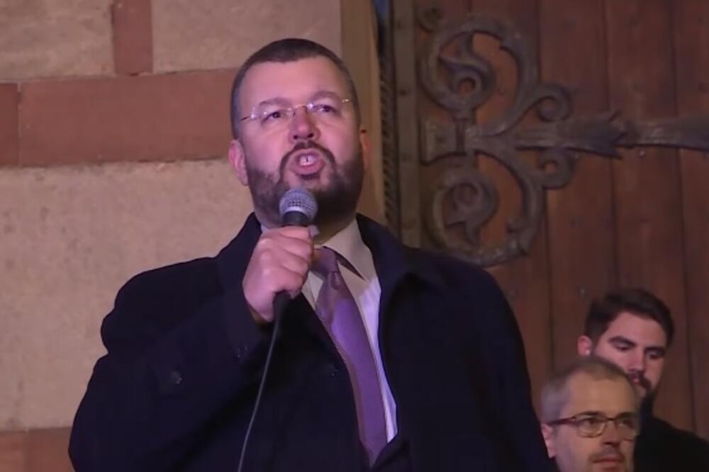 Antić govori na skupu, Foto: Screenshot/Youtube